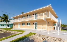 Skipjack Resort & Marina